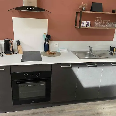 Apartament Cozy 10 Min Poitiers - 25 Min Futuroscope